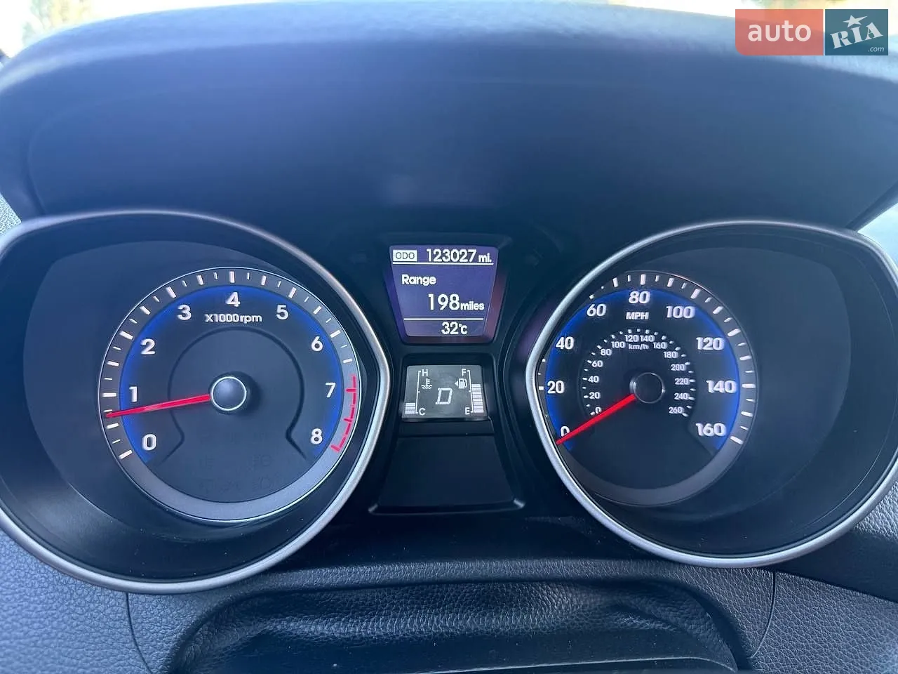 2015 Hyundai Elantra - мініатюра 12