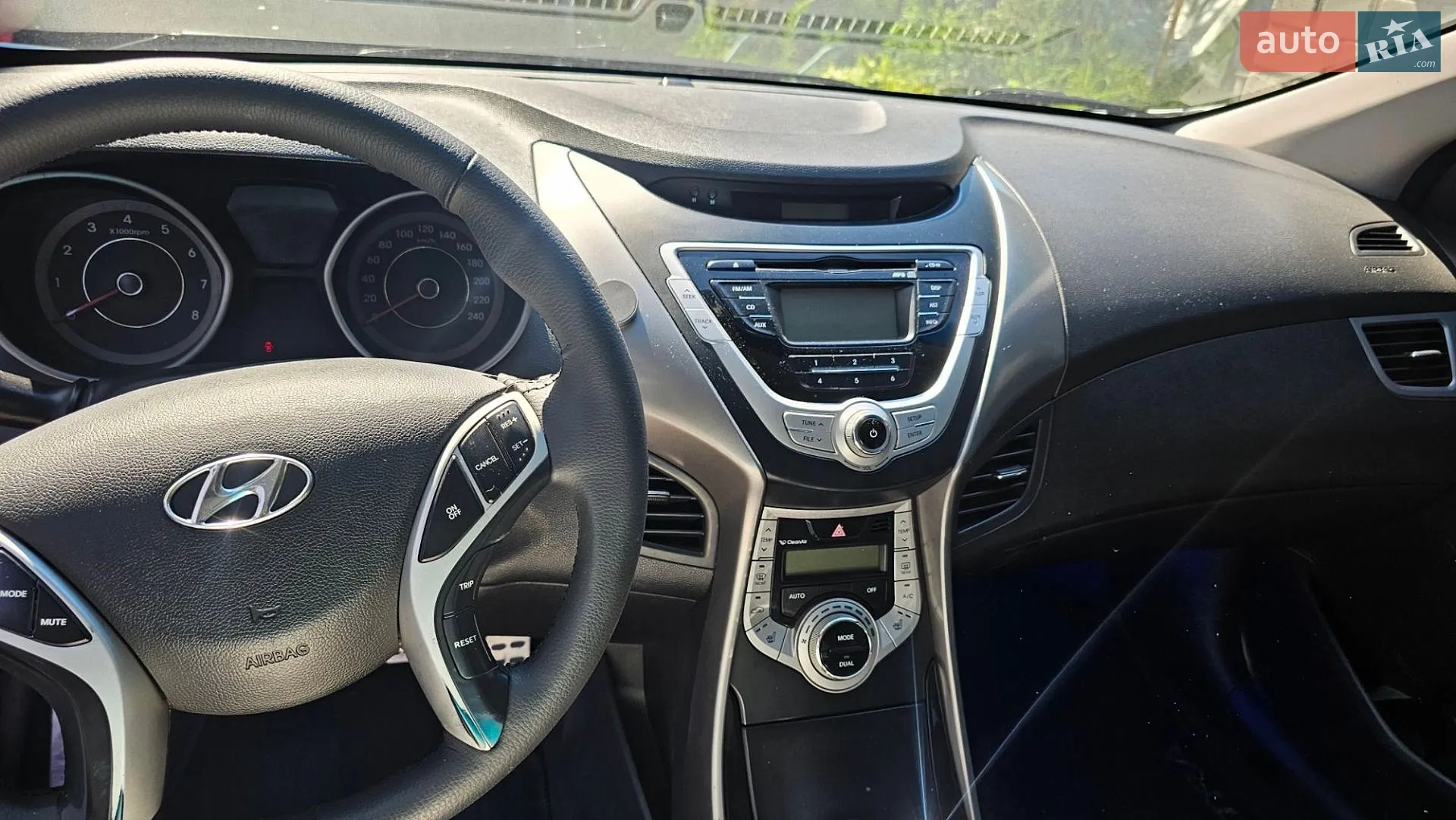 2012 Hyundai Elantra - мініатюра 28