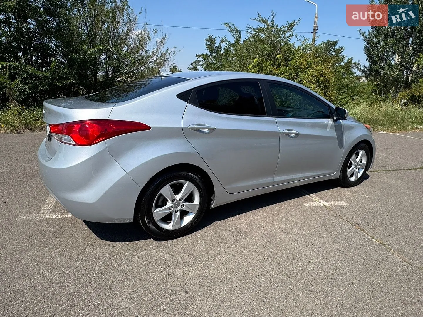 2013 Hyundai Elantra - мініатюра 10
