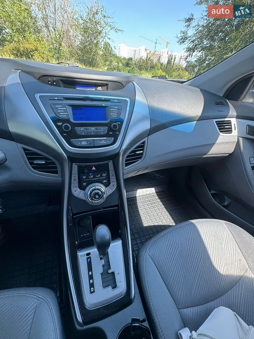 2013 Hyundai Elantra - мініатюра 15