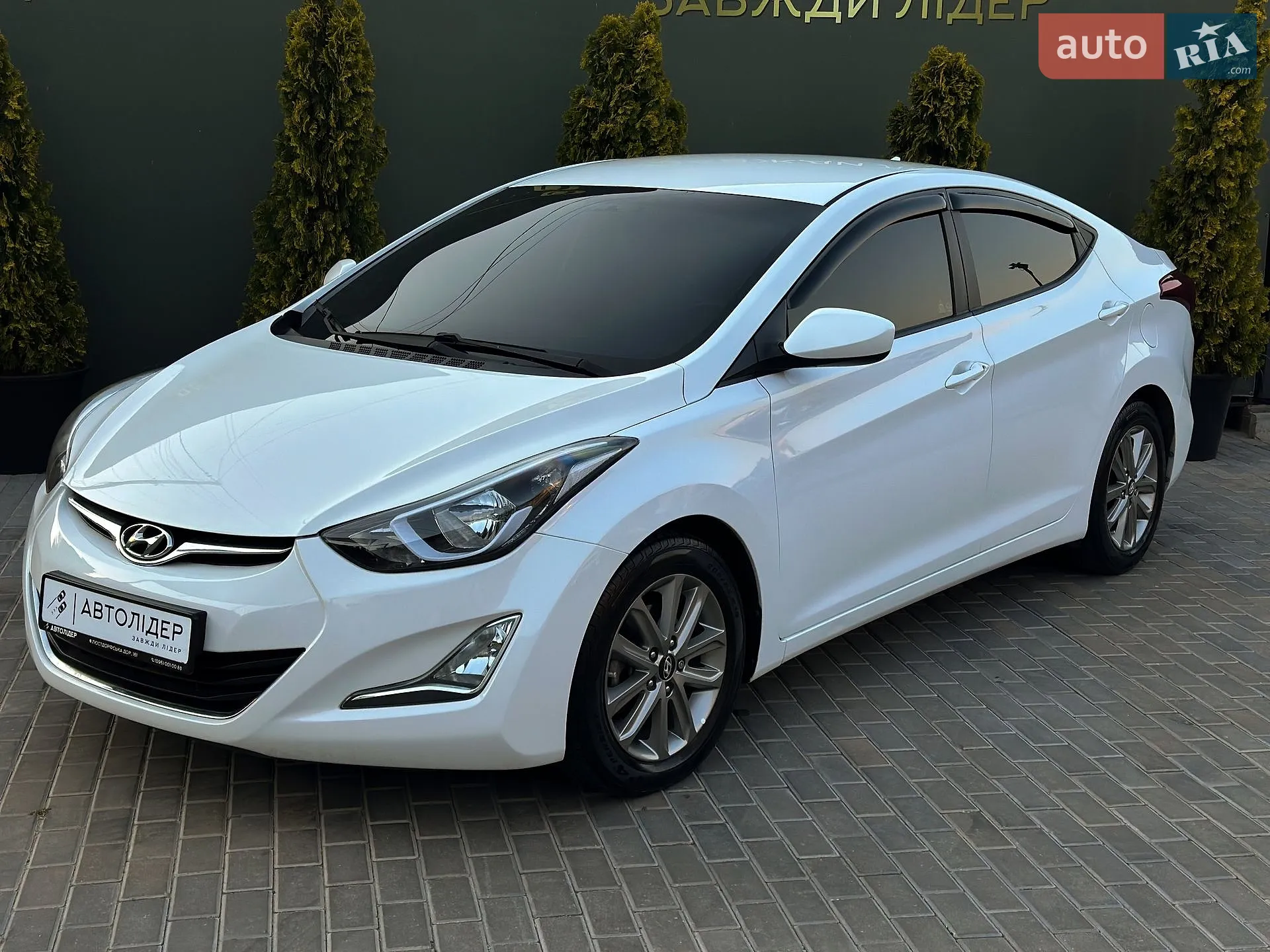 2015 Hyundai Elantra - мініатюра 9