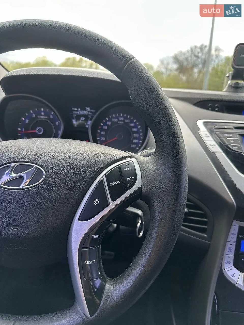 2012 Hyundai Elantra - мініатюра 10