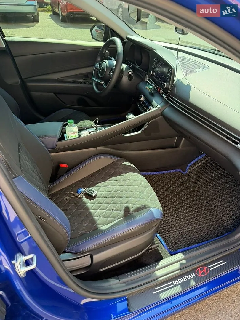 2023 Hyundai Elantra - мініатюра 8