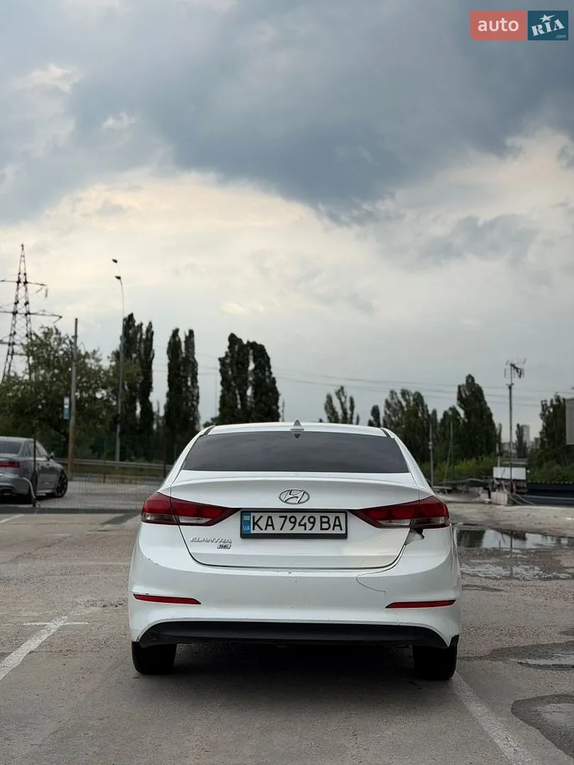 2016 Hyundai Elantra - мініатюра 7