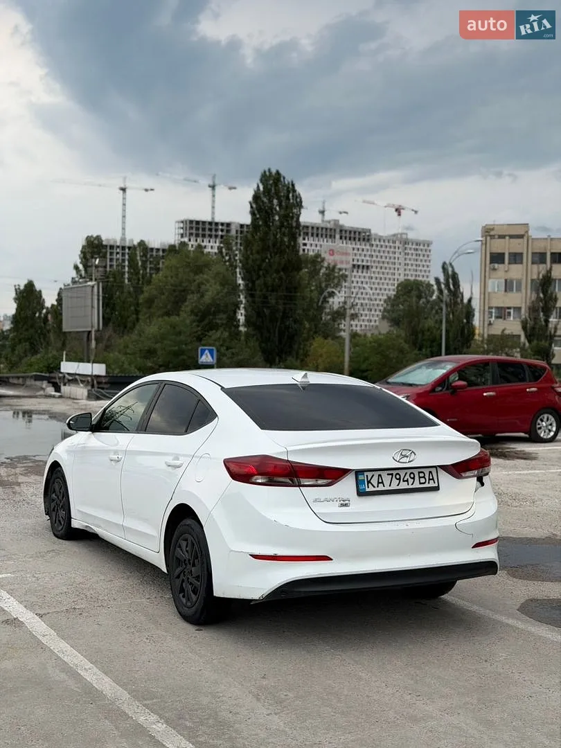 2016 Hyundai Elantra - мініатюра 8