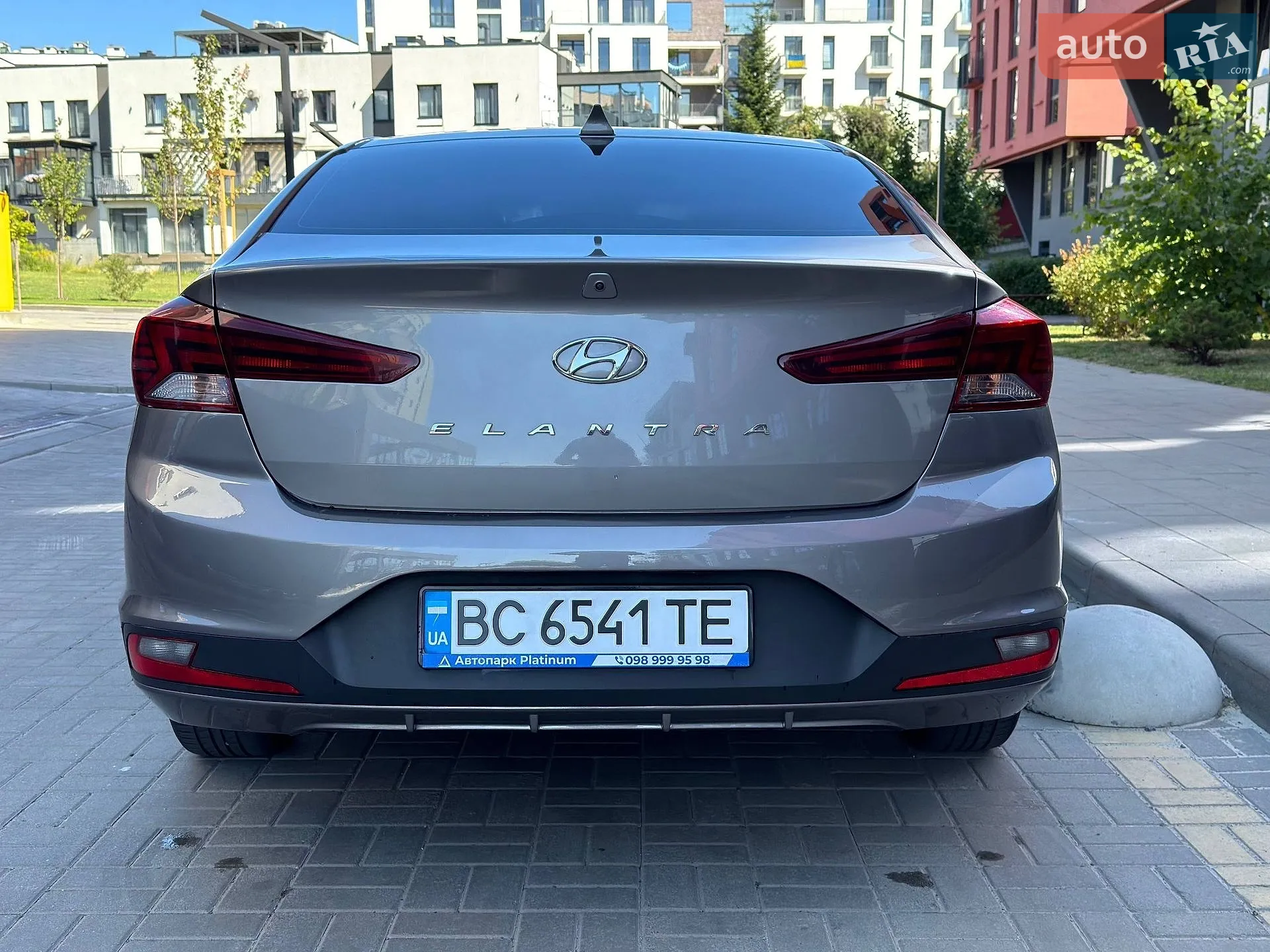 2019 Hyundai Elantra - мініатюра 4