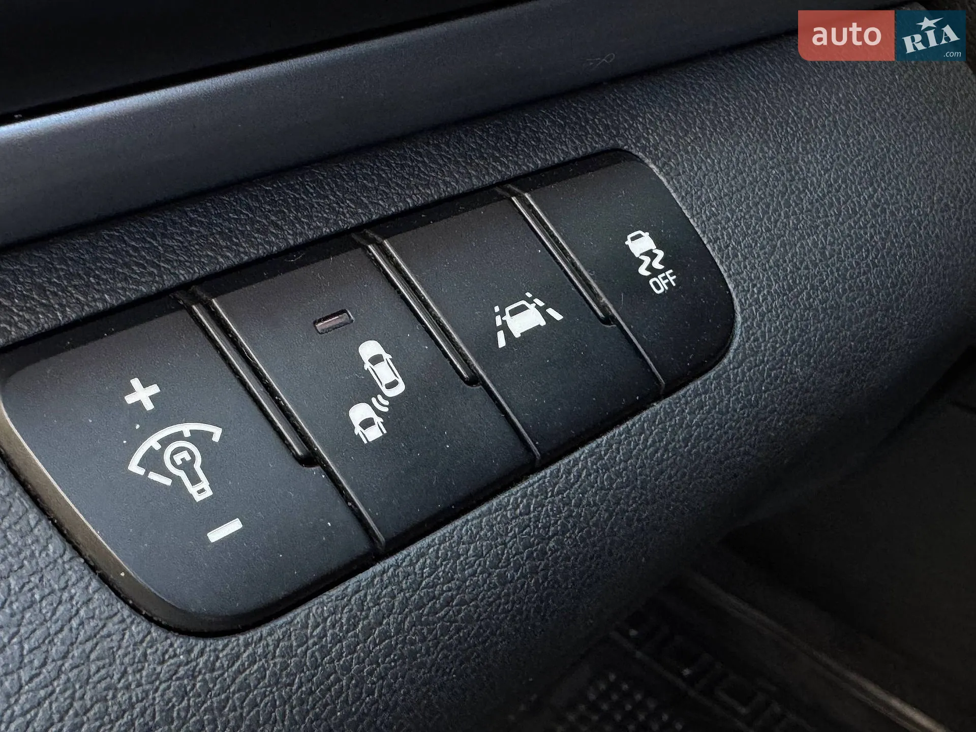 2019 Hyundai Elantra - мініатюра 11