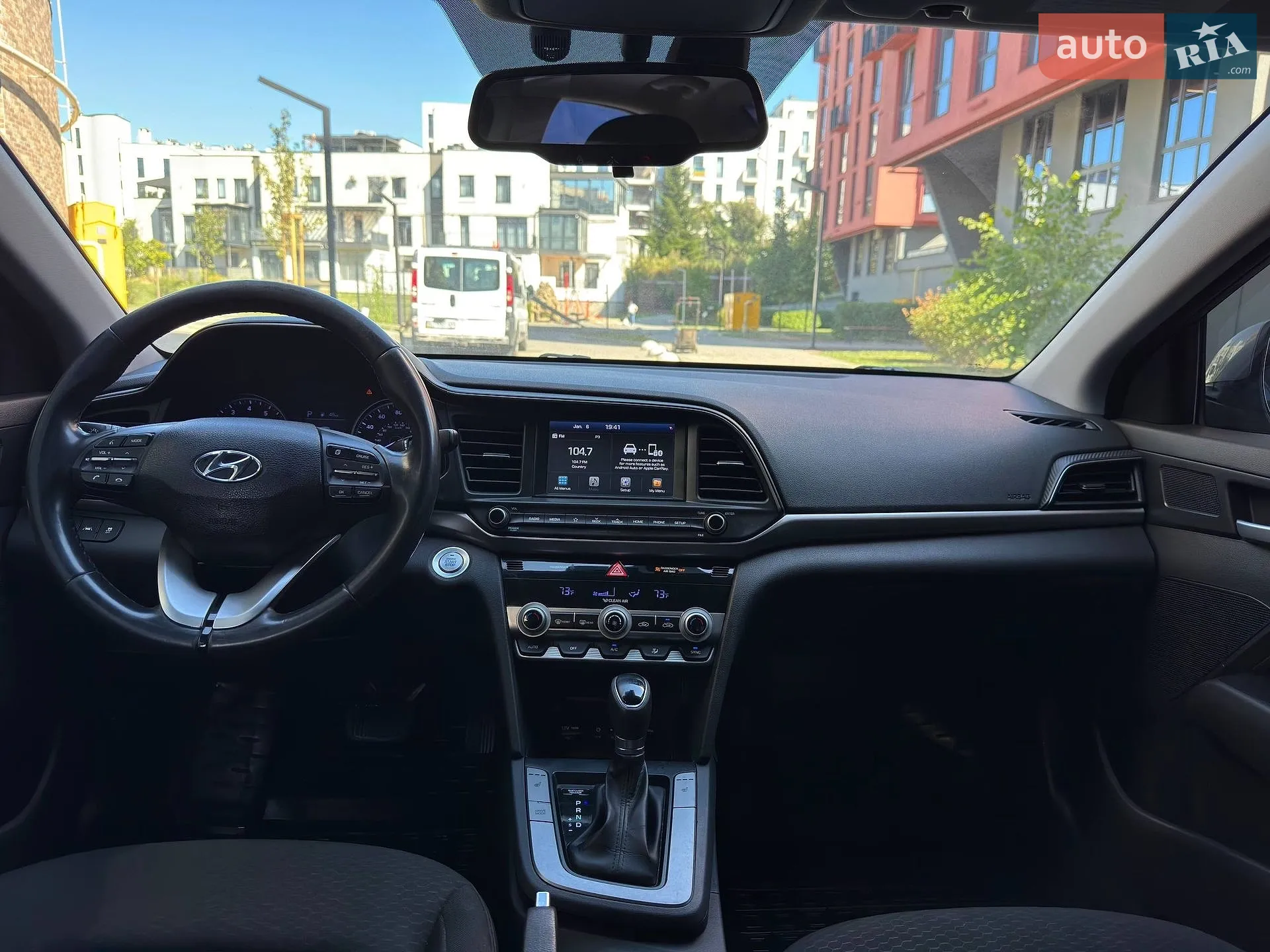 2019 Hyundai Elantra - мініатюра 15