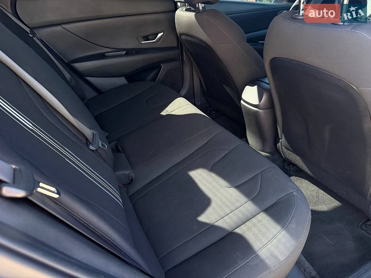2020 Hyundai Elantra - мініатюра 8
