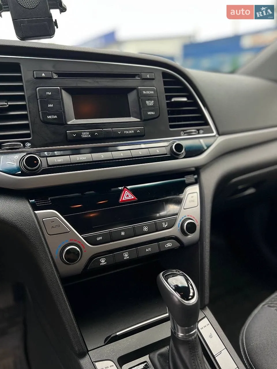 2018 Hyundai Elantra - мініатюра 3