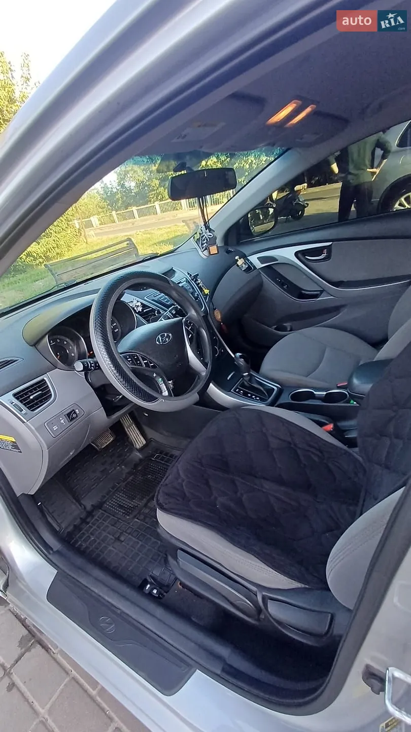2013 Hyundai Elantra - мініатюра 7