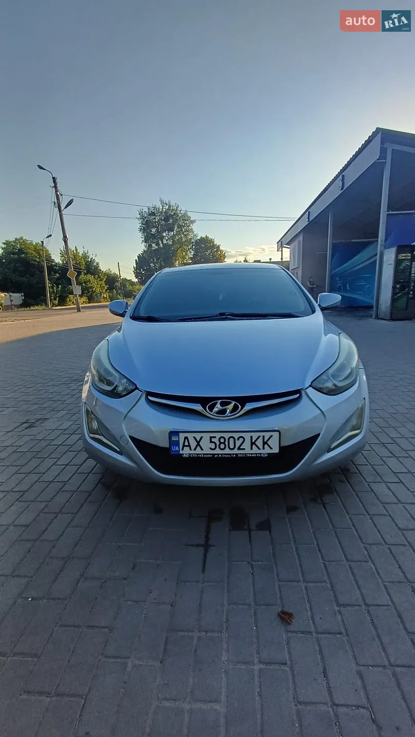 2013 Hyundai Elantra - мініатюра 14
