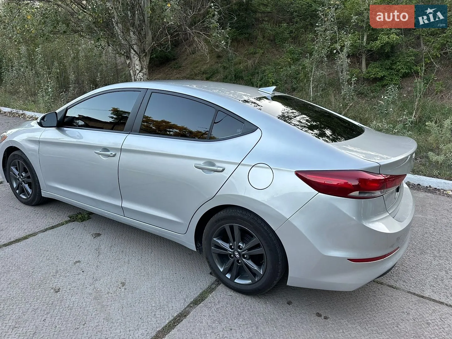 2016 Hyundai Elantra - мініатюра 8