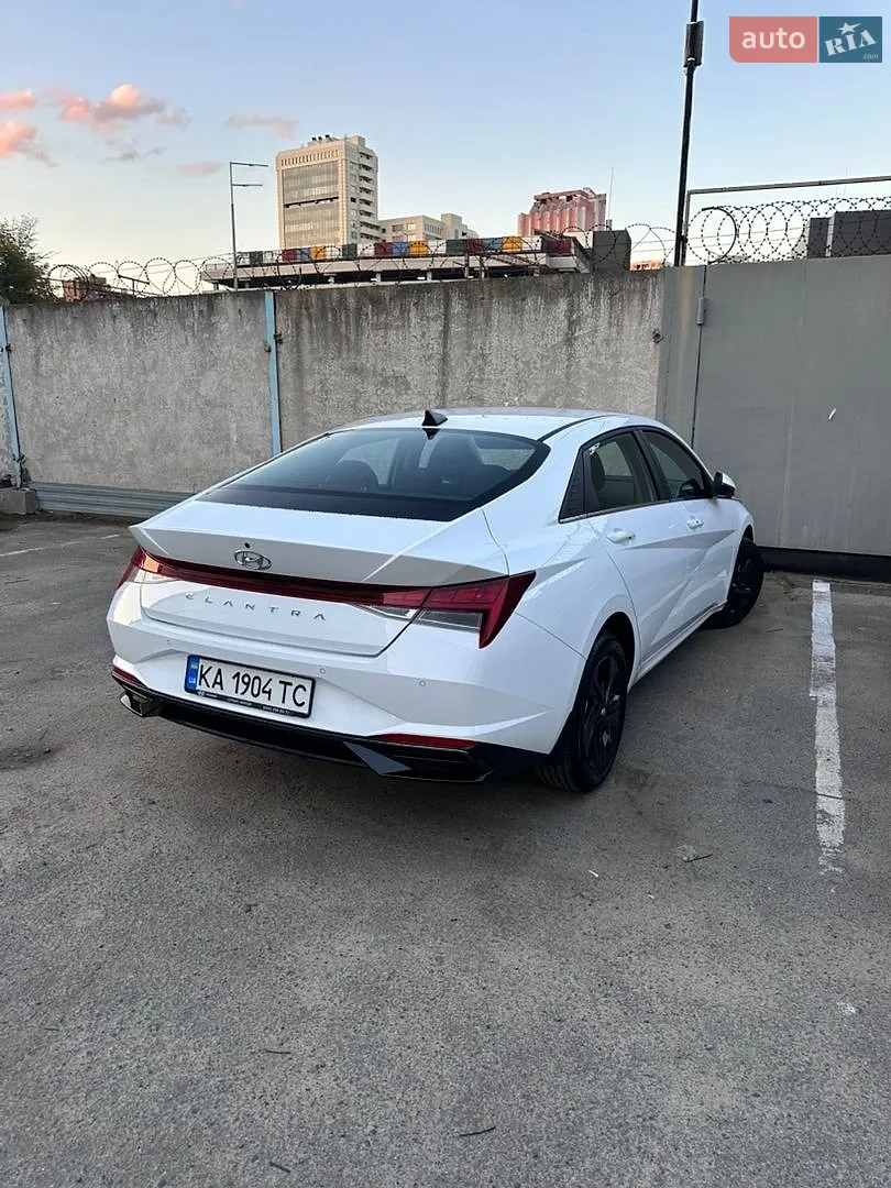 2022 Hyundai Elantra - мініатюра 5