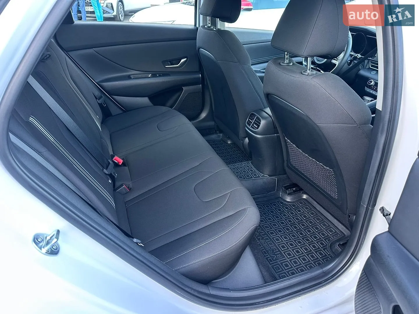 2022 Hyundai Elantra - мініатюра 6