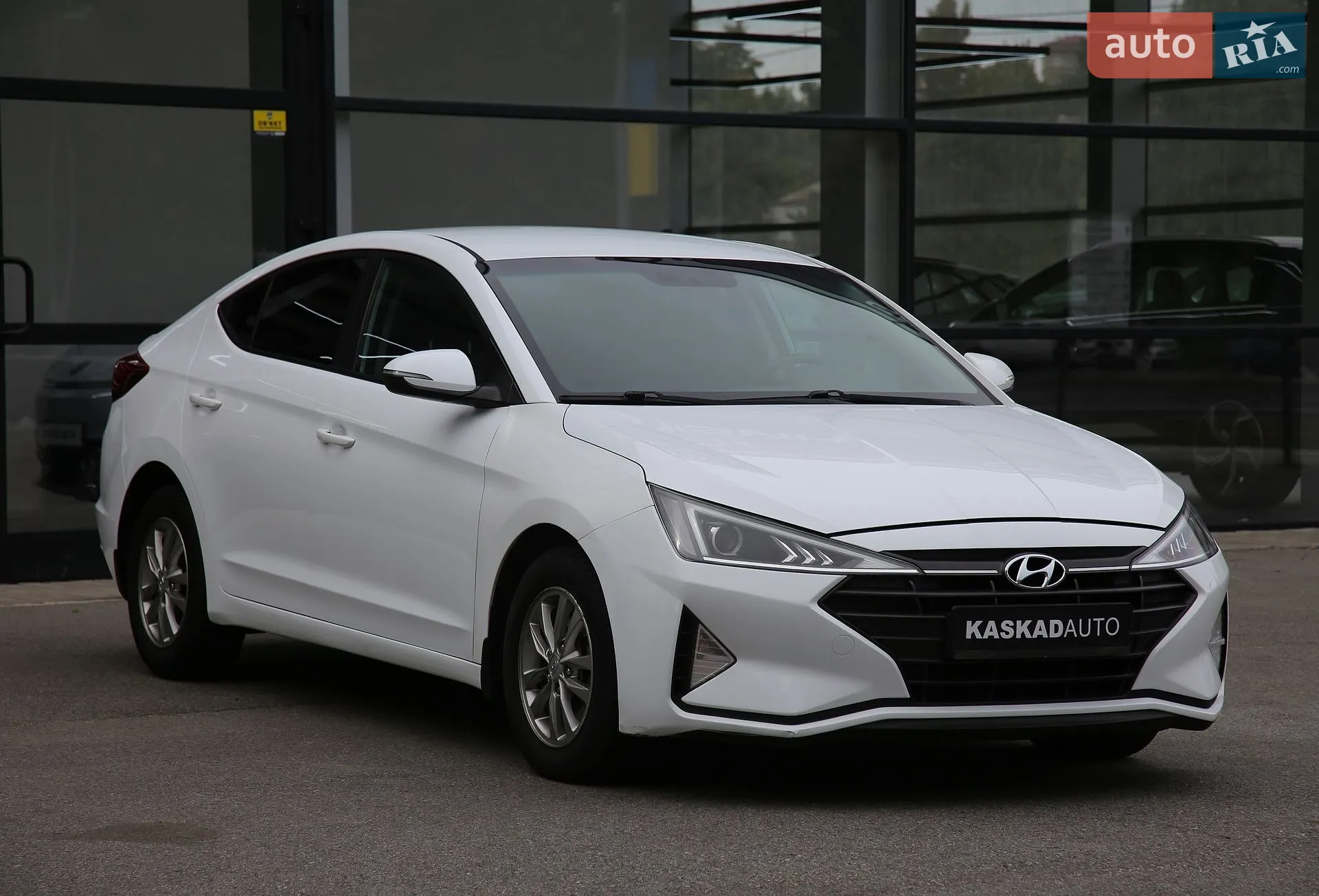 2019 Hyundai Elantra - мініатюра 3