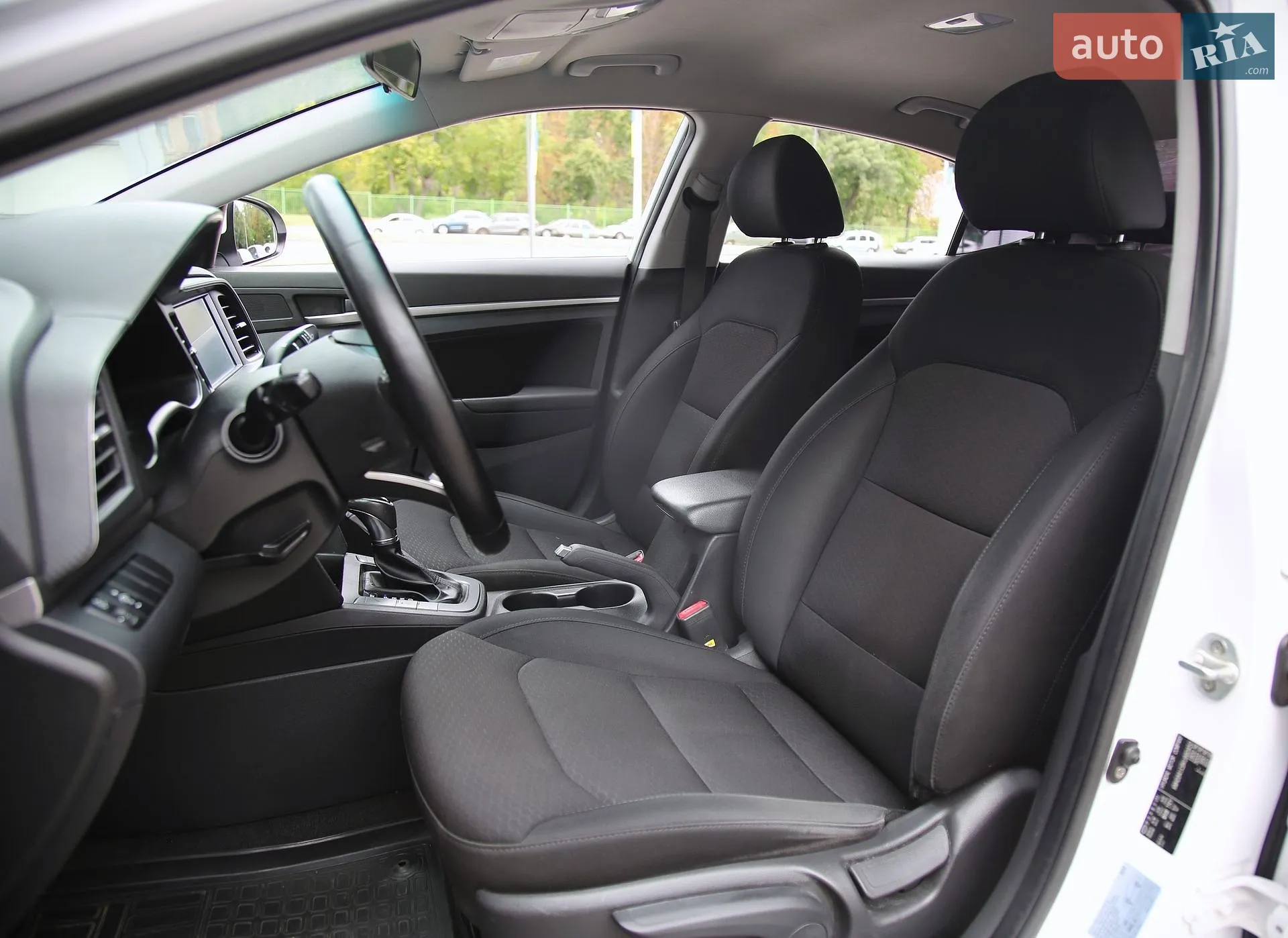 2019 Hyundai Elantra - мініатюра 7
