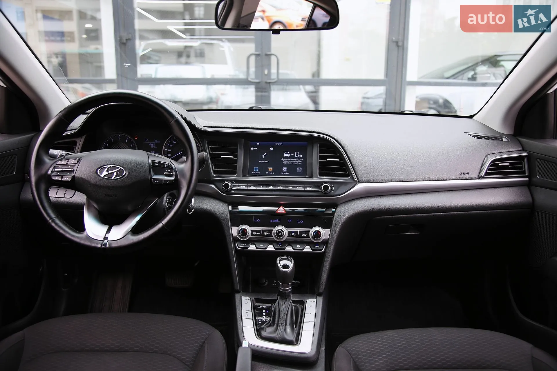 2019 Hyundai Elantra - мініатюра 12