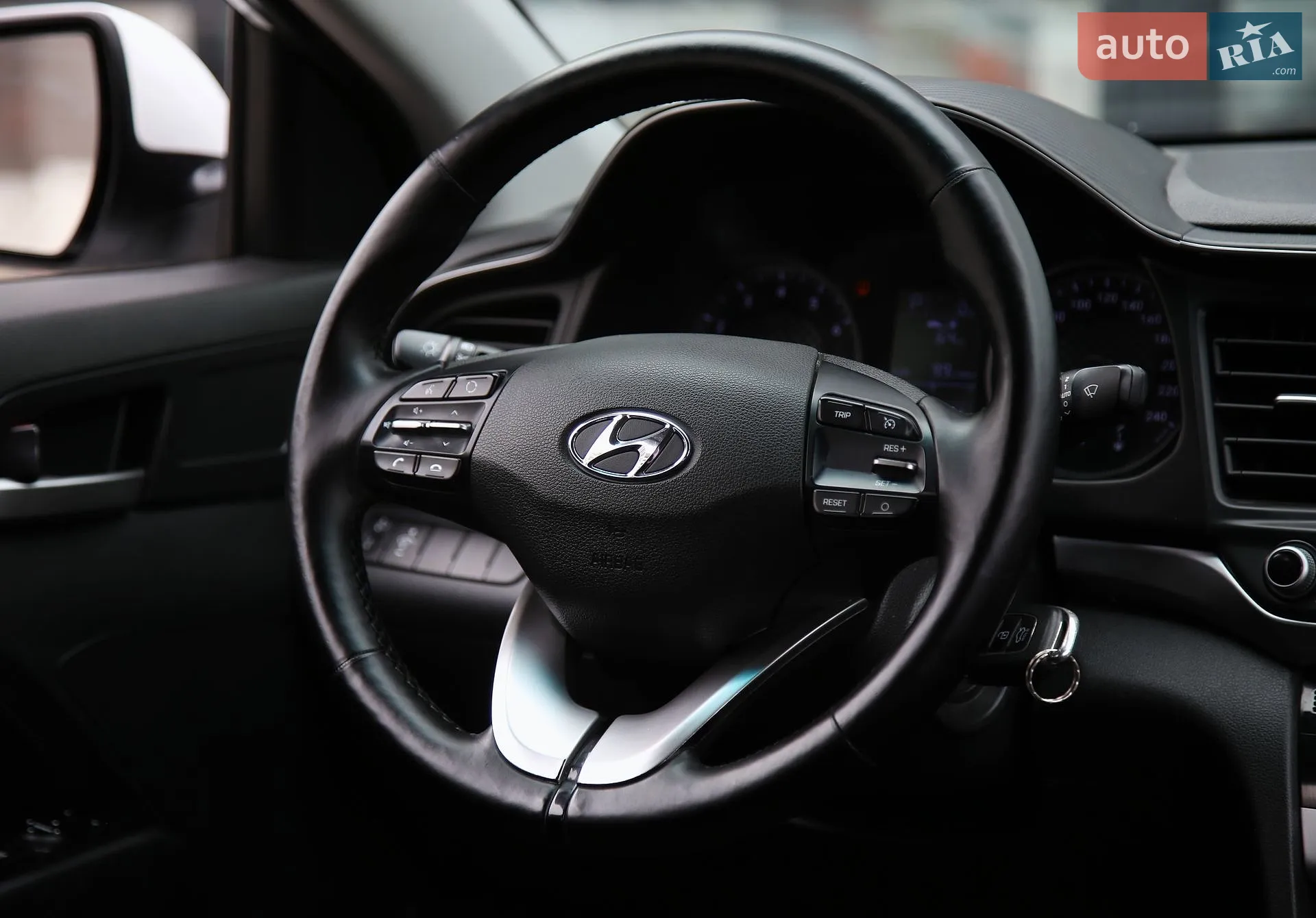 2019 Hyundai Elantra - мініатюра 14