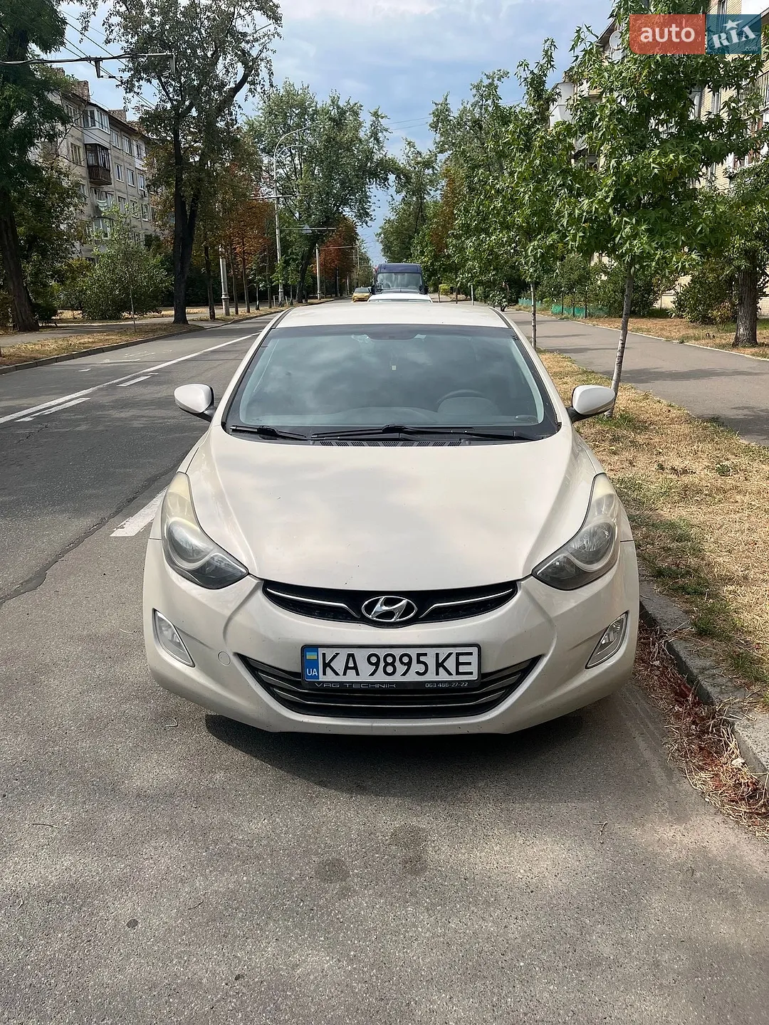 2013 Hyundai Elantra - мініатюра 2