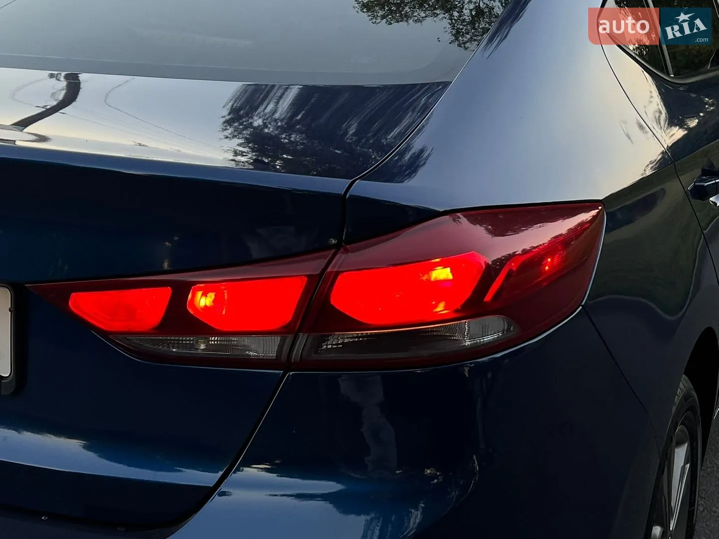 2016 Hyundai Elantra - мініатюра 8