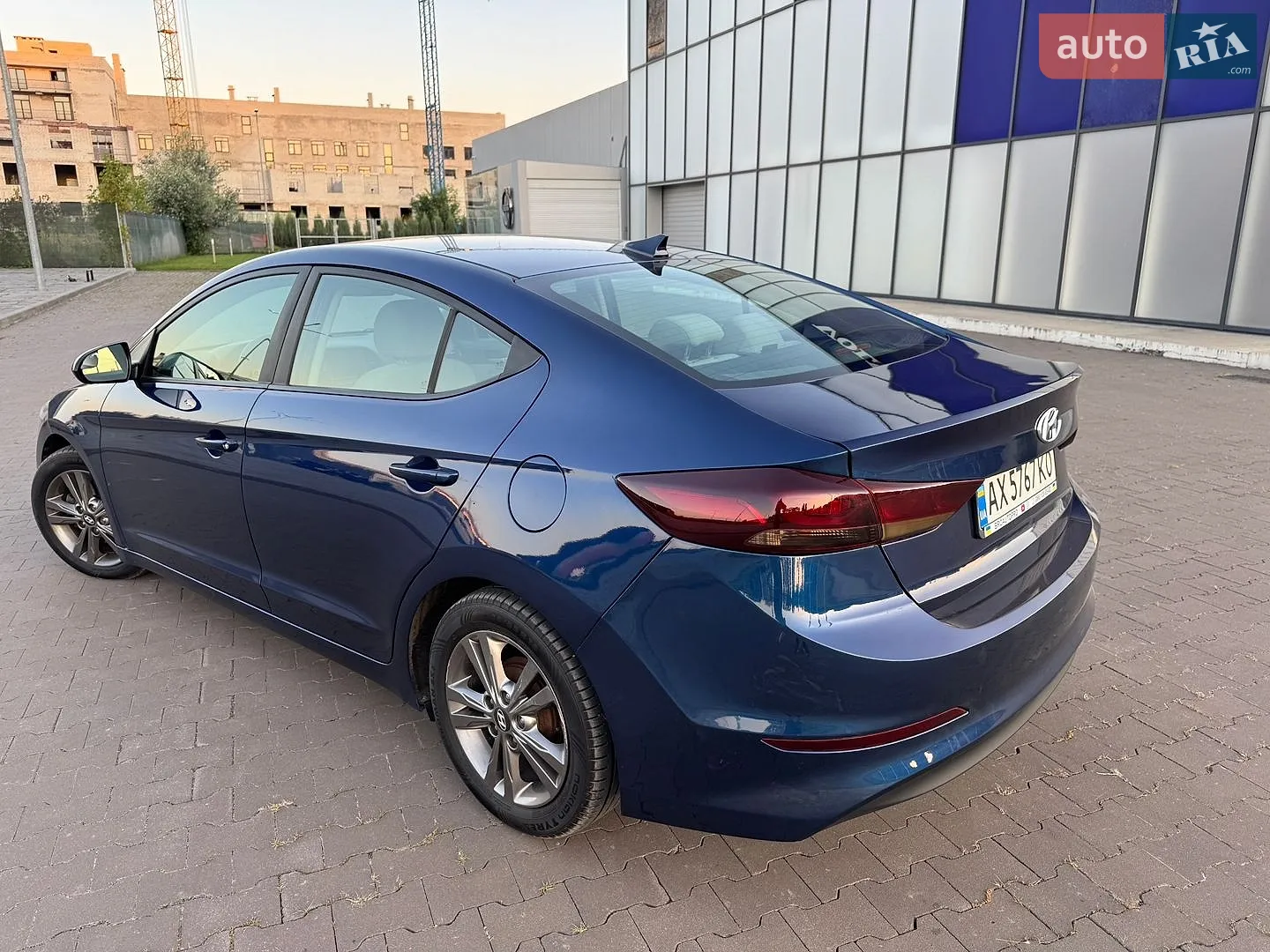 2016 Hyundai Elantra - мініатюра 11