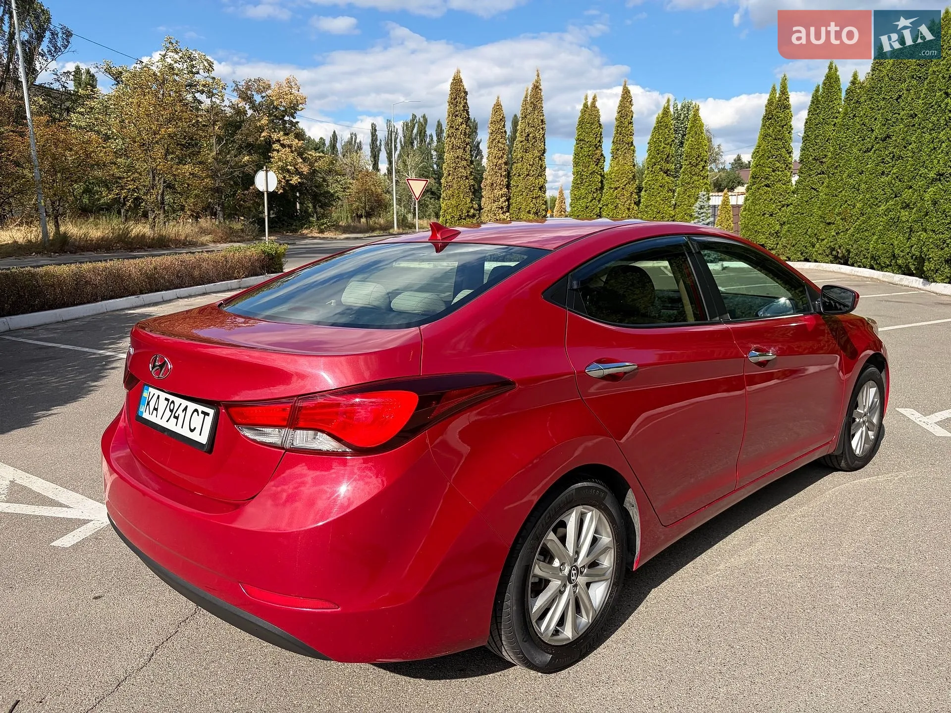 2014 Hyundai Elantra - мініатюра 19