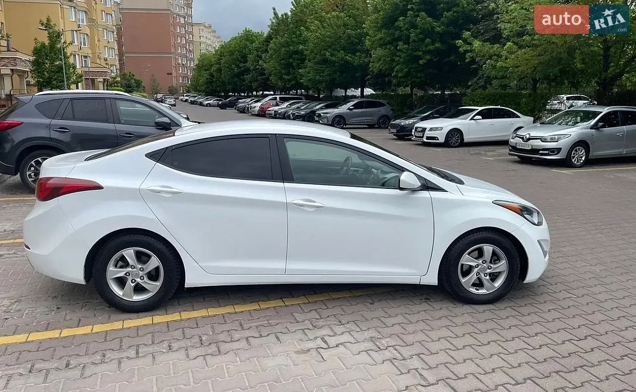 2015 Hyundai Elantra - мініатюра 6