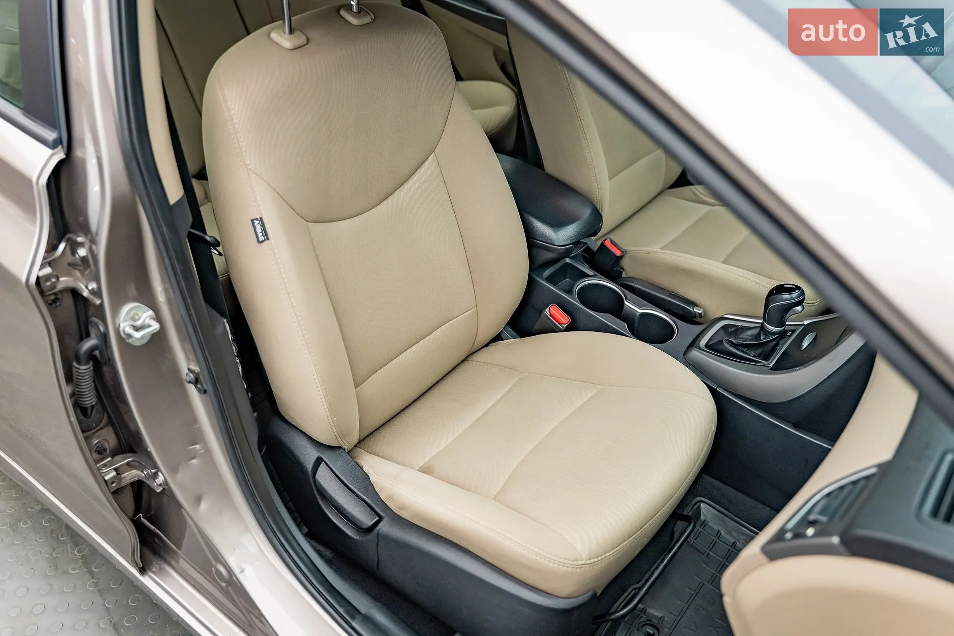 2015 Hyundai Elantra - мініатюра 20