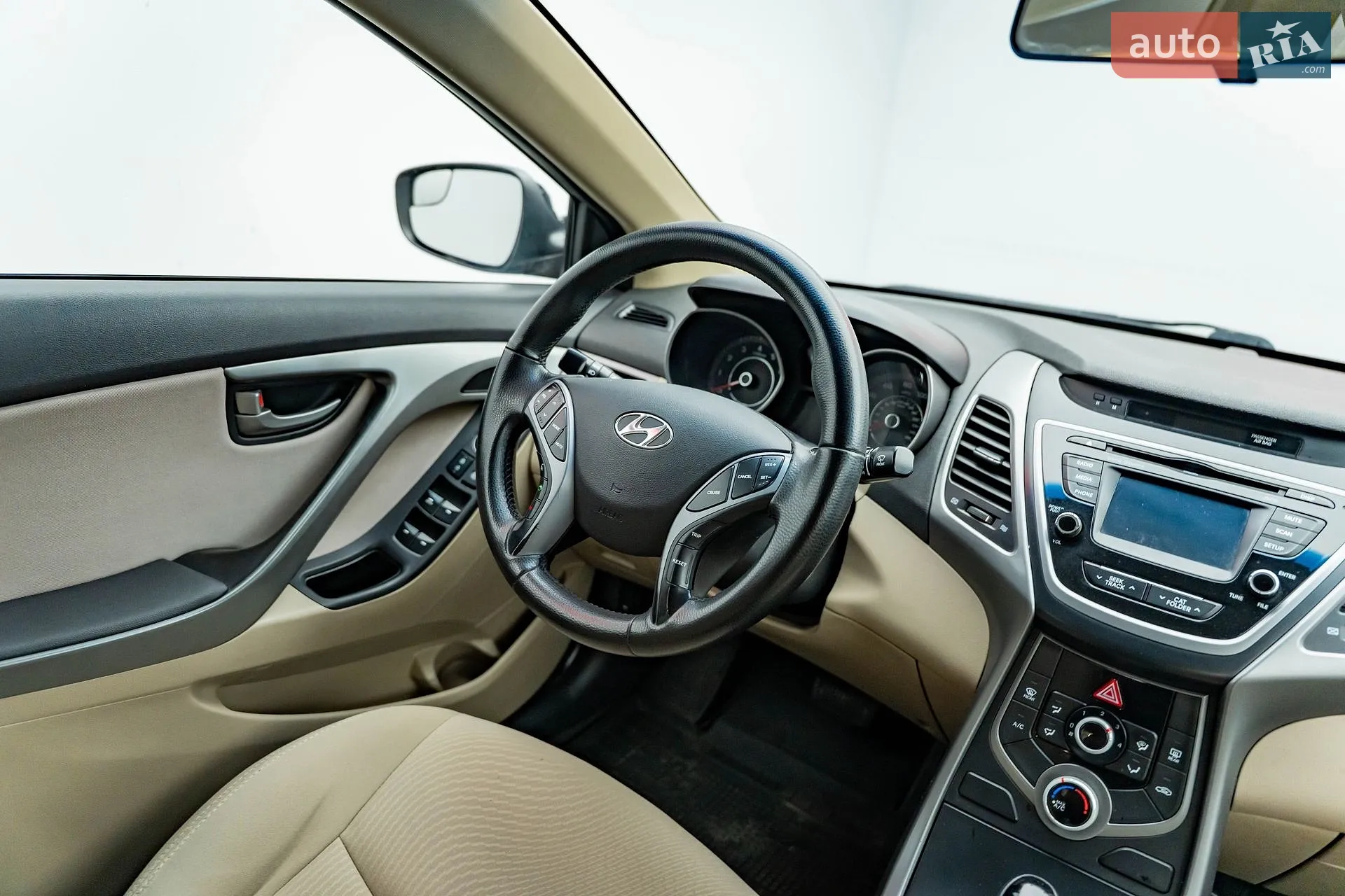 2015 Hyundai Elantra - мініатюра 12