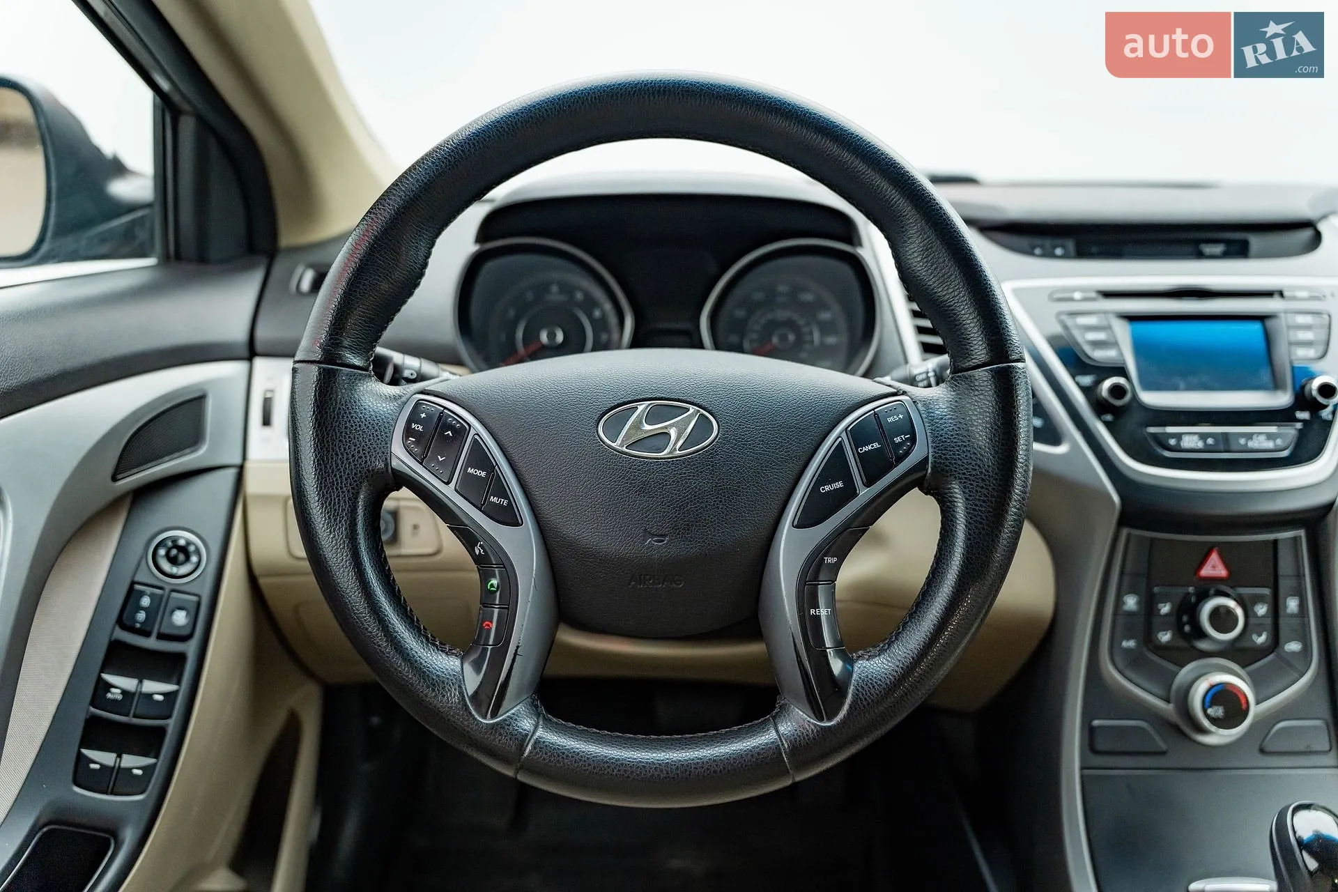 2015 Hyundai Elantra - мініатюра 13