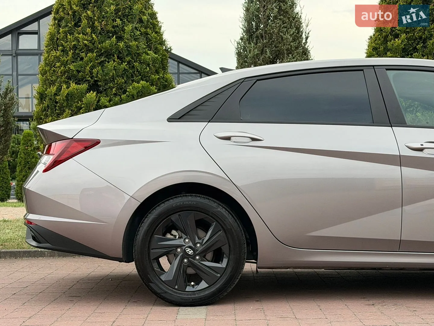 2023 Hyundai Elantra - мініатюра 12