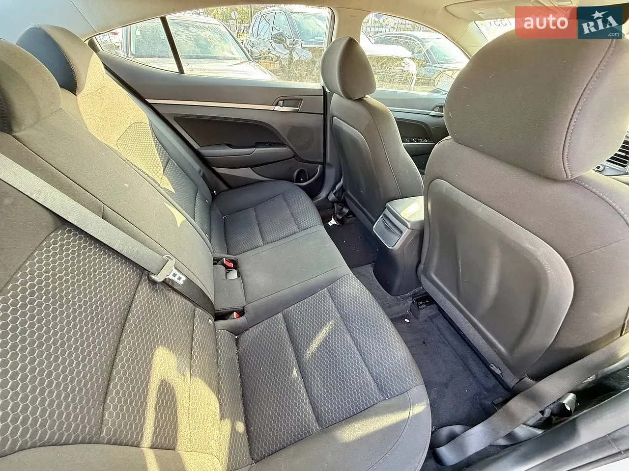 2019 Hyundai Elantra - мініатюра 37