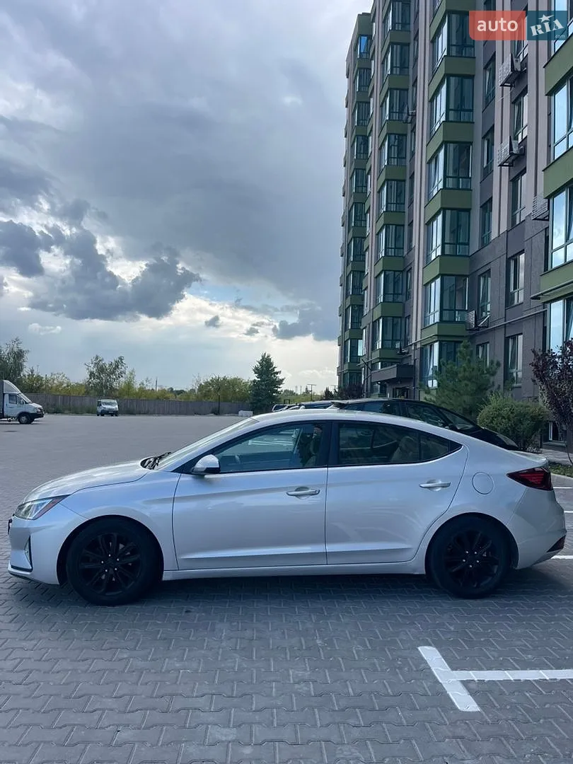 2018 Hyundai Elantra - мініатюра 4