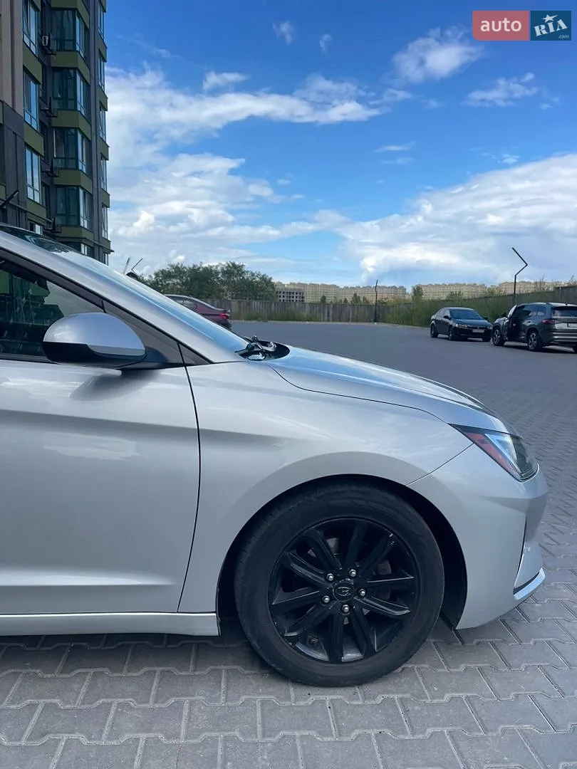 2018 Hyundai Elantra - мініатюра 10