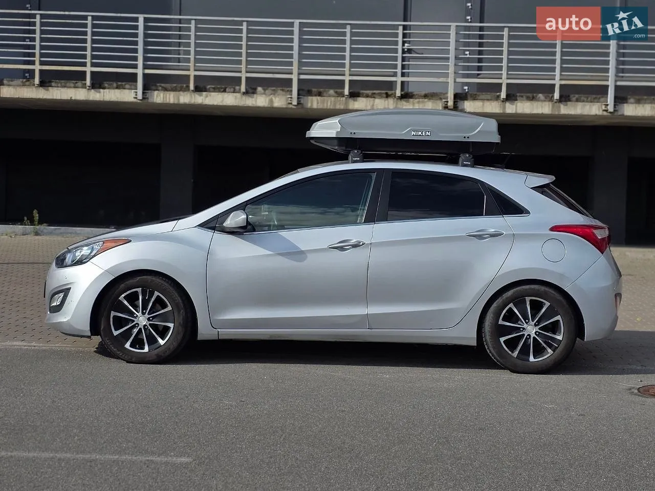 2016 Hyundai Elantra - мініатюра 8