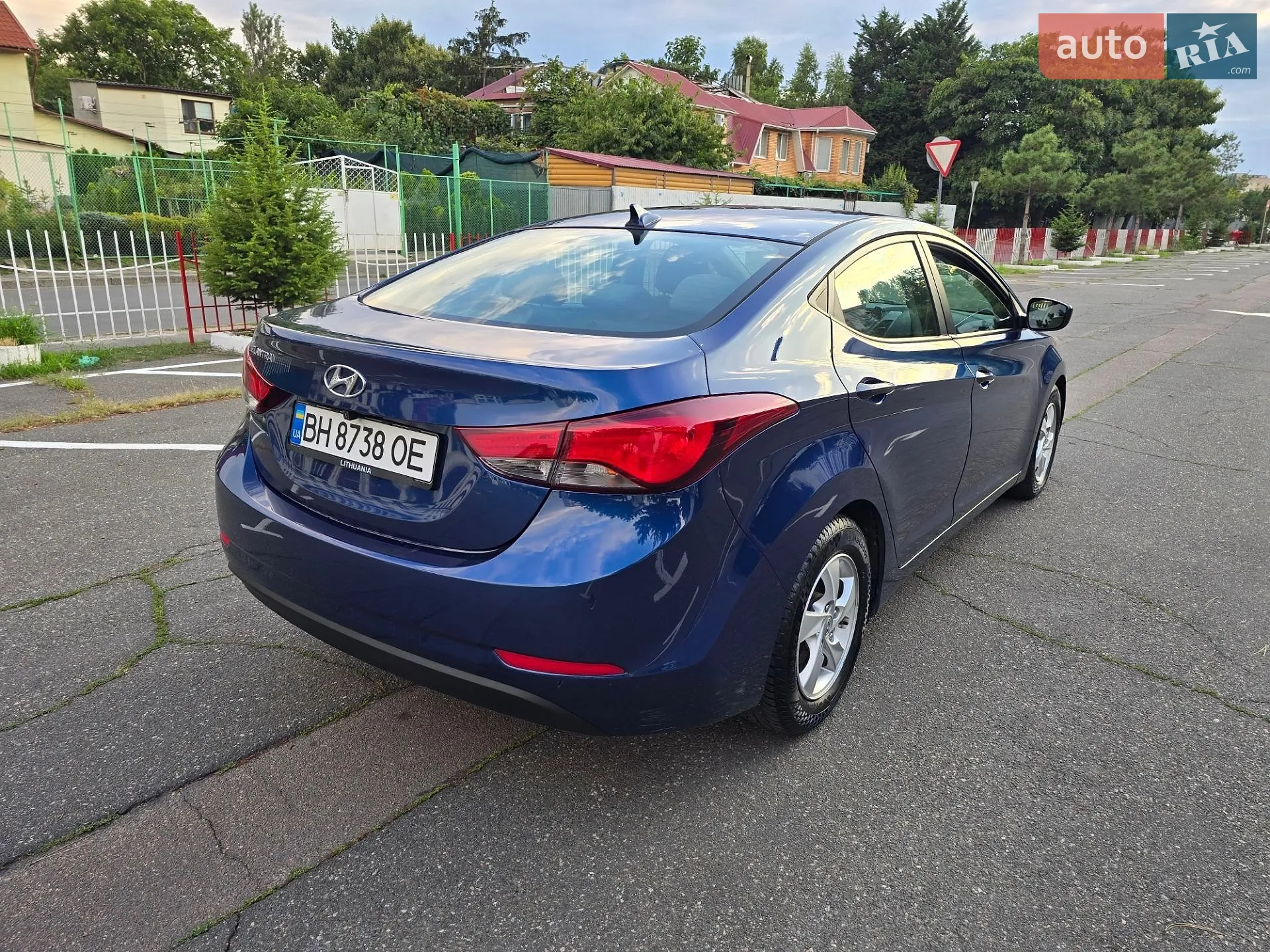 2014 Hyundai Elantra - мініатюра 19