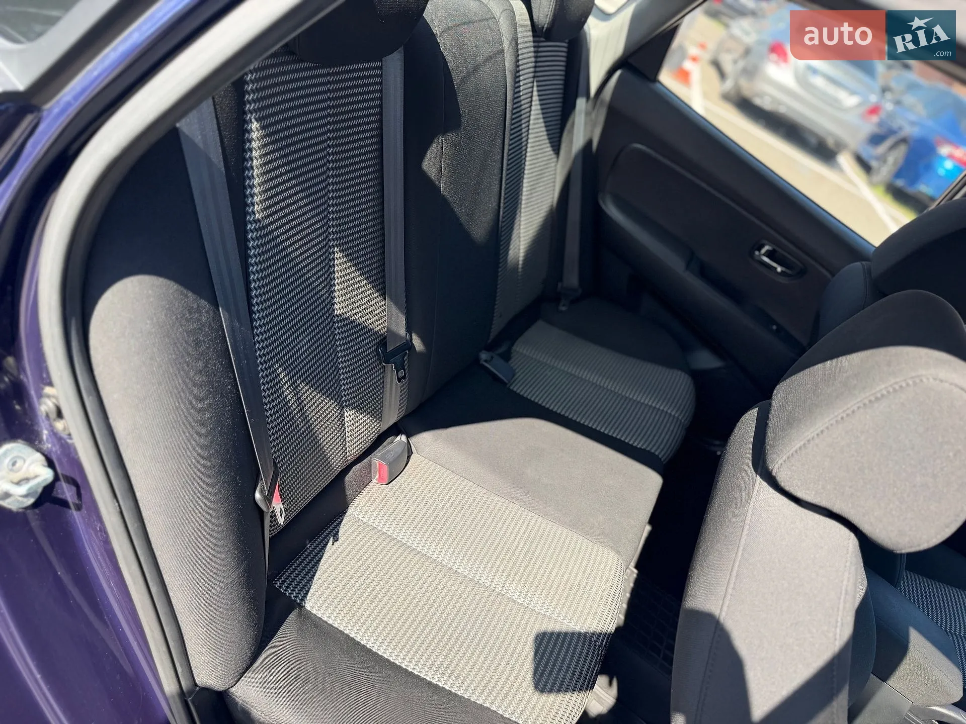 2011 Hyundai Elantra - мініатюра 30
