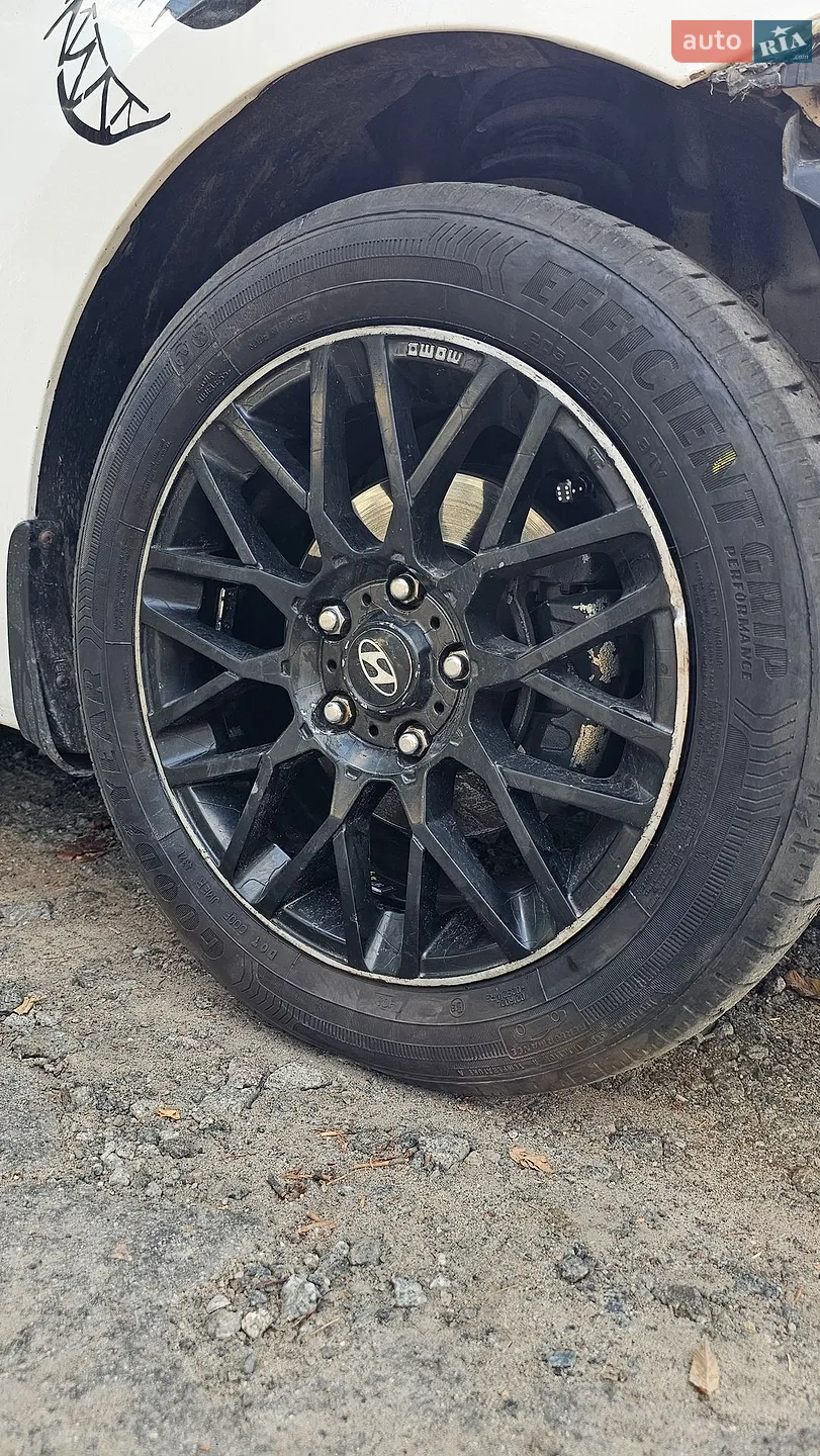 2013 Hyundai Elantra - мініатюра 28