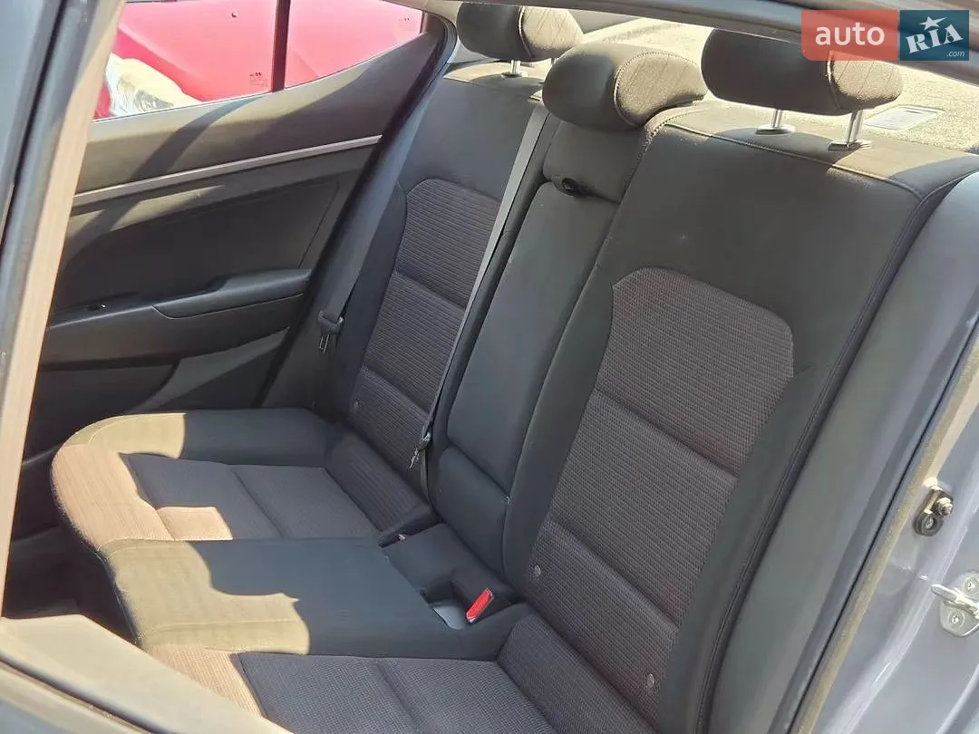 2020 Hyundai Elantra - мініатюра 16