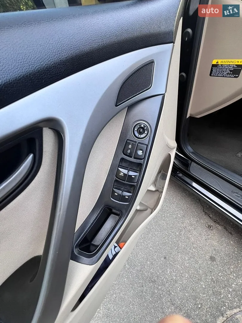 2014 Hyundai Elantra - мініатюра 14