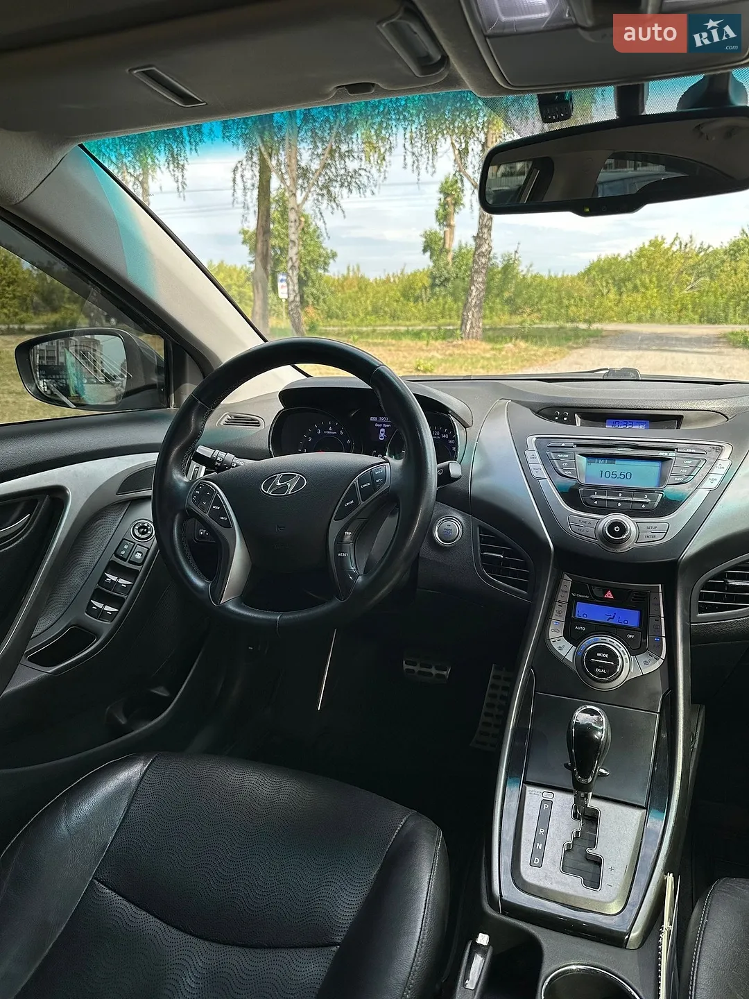2013 Hyundai Elantra - мініатюра 26