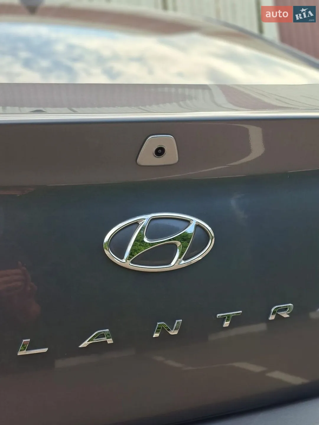 2019 Hyundai Elantra - мініатюра 9