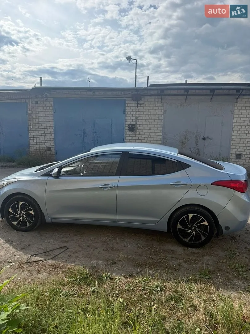 2013 Hyundai Elantra - мініатюра 7