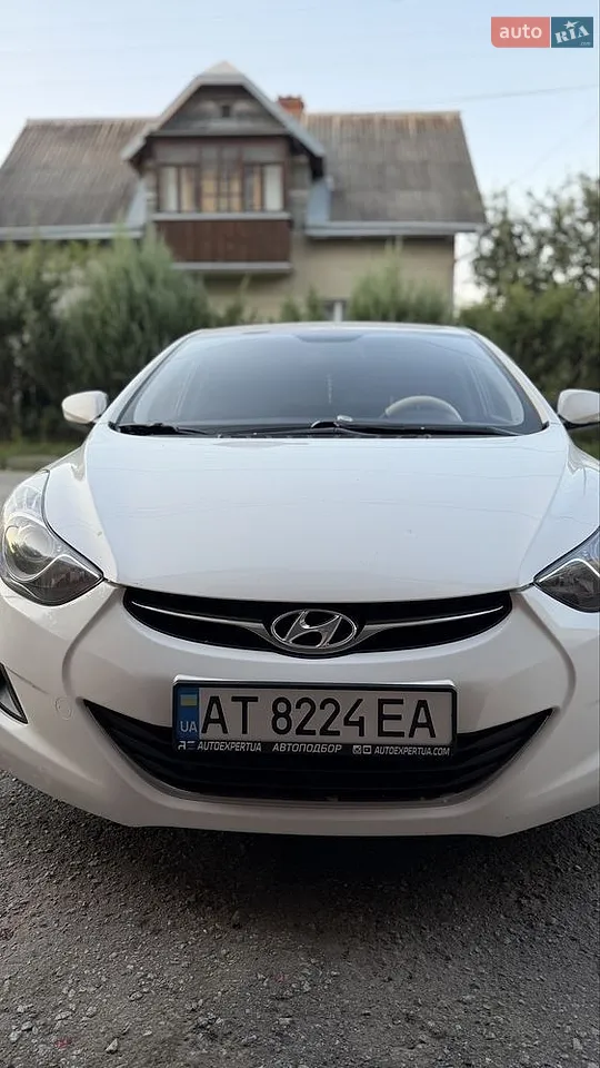 2012 Hyundai Elantra - мініатюра 18