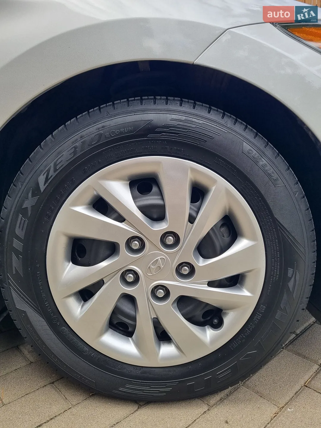 2017 Hyundai Elantra - мініатюра 29