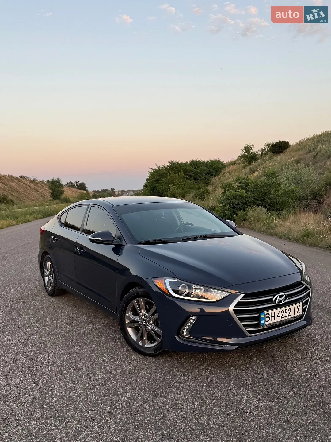 2016 Hyundai Elantra - фото 1