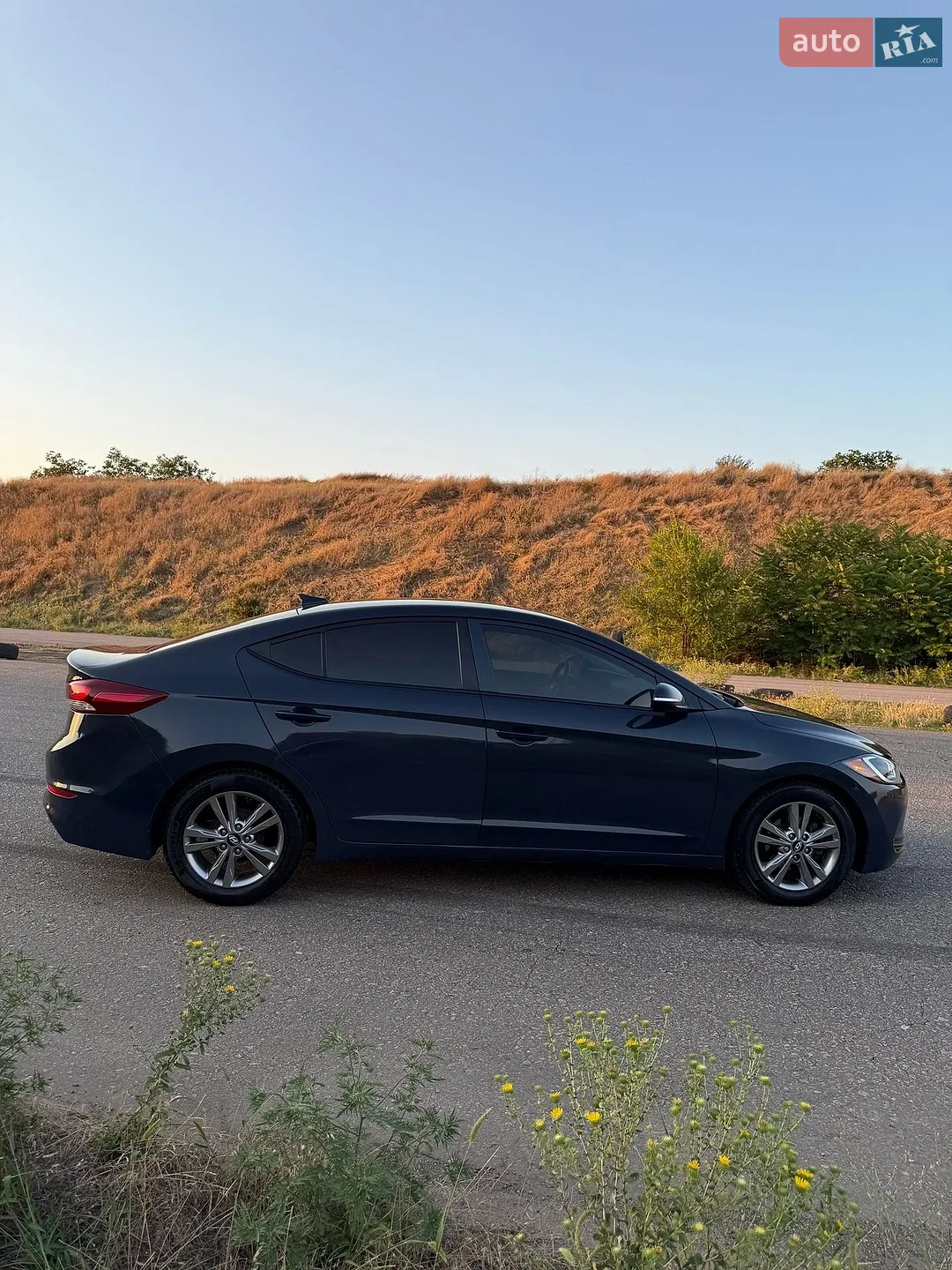 2016 Hyundai Elantra - мініатюра 9