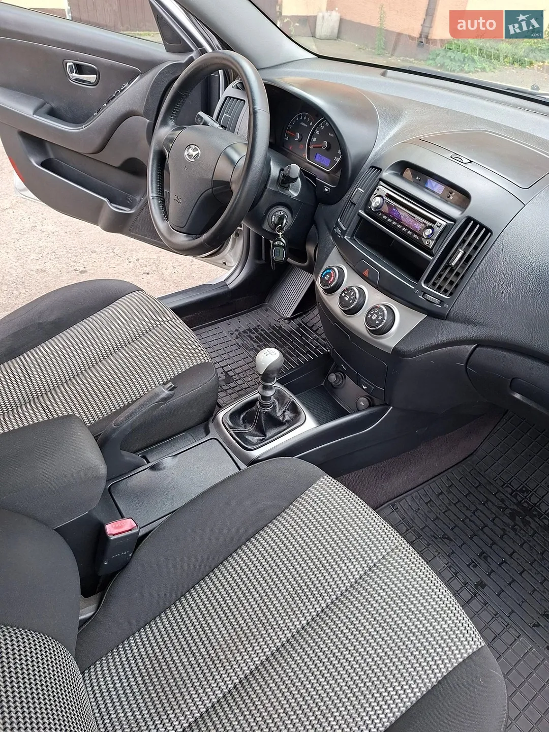 2010 Hyundai Elantra - мініатюра 12