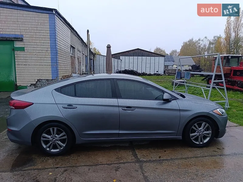 Hyundai Elantra